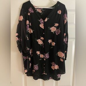 Torrid 4 Floral Black Blouse